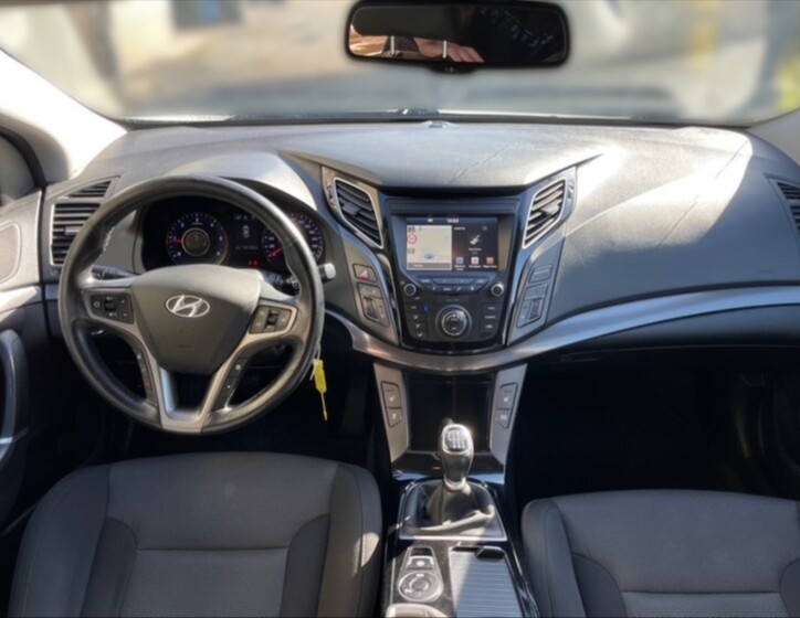 Hyundai i40 9