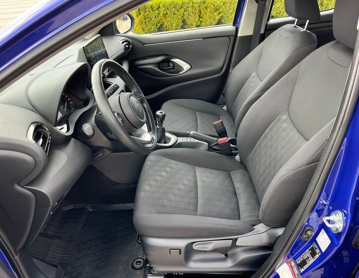Toyota Yaris 13