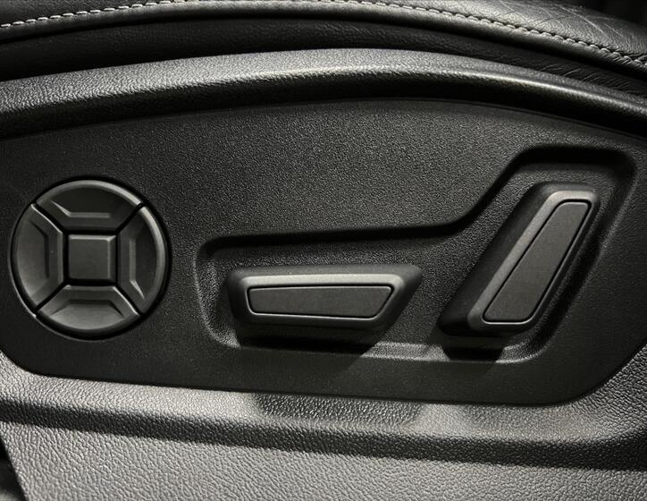 Audi Q7 23