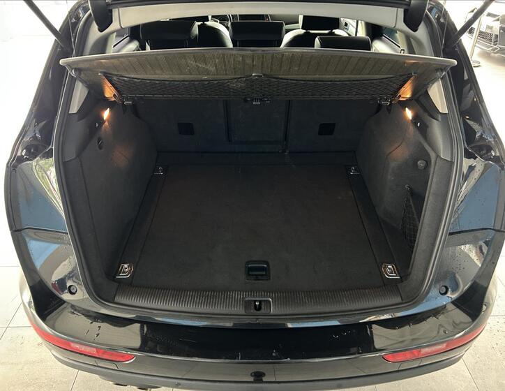 Audi Q5 25