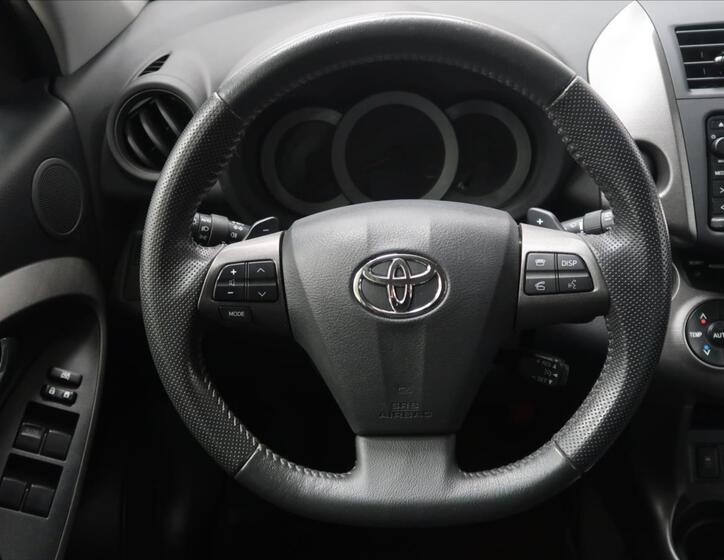 Toyota RAV4 17