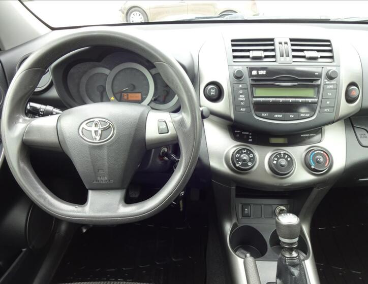 Toyota RAV4 33