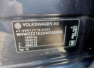 Volkswagen Golf 44
