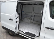 Renault Trafic 13