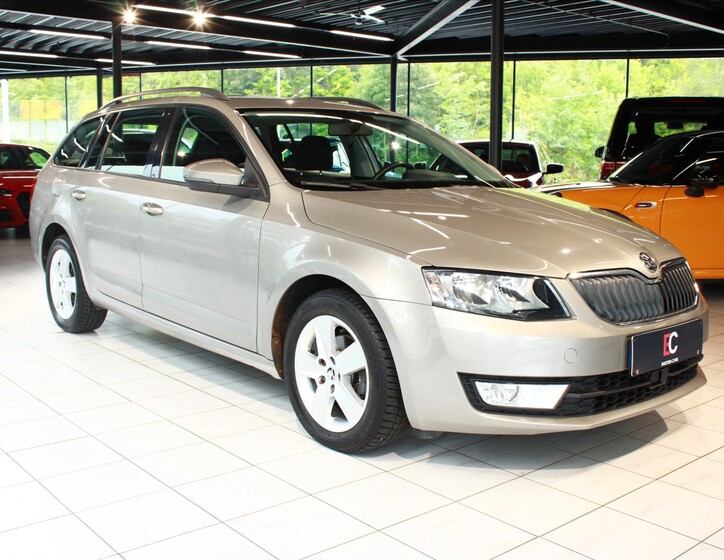 Škoda Octavia 1