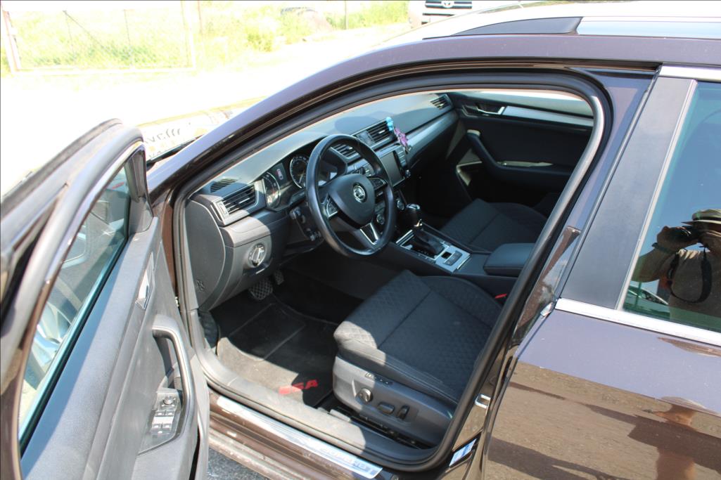 Škoda Superb