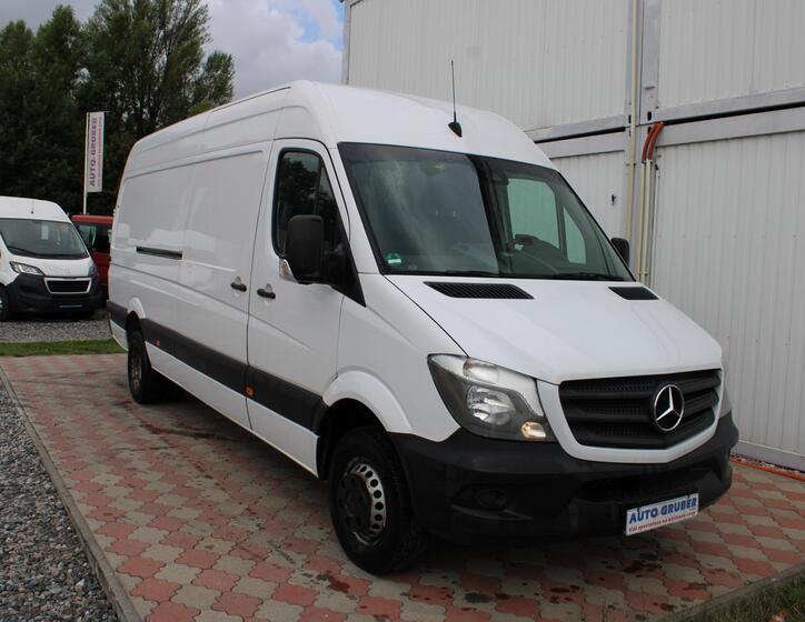Mercedes-Benz Sprinter 2