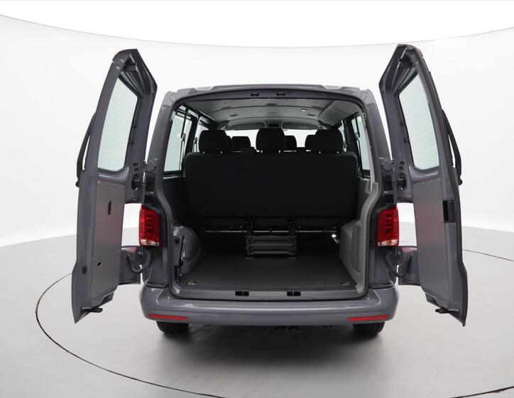 Volkswagen Transporter 9