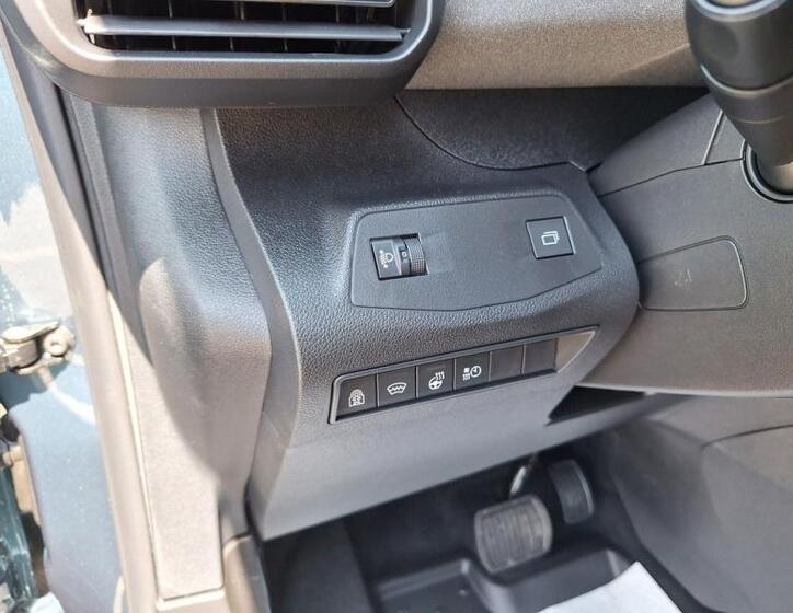 Peugeot Rifter 16
