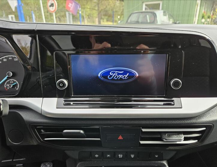 Ford Tourneo Connect 13