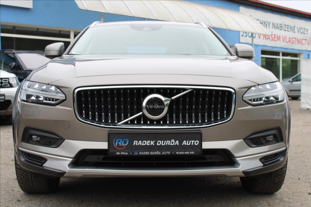 Volvo V90