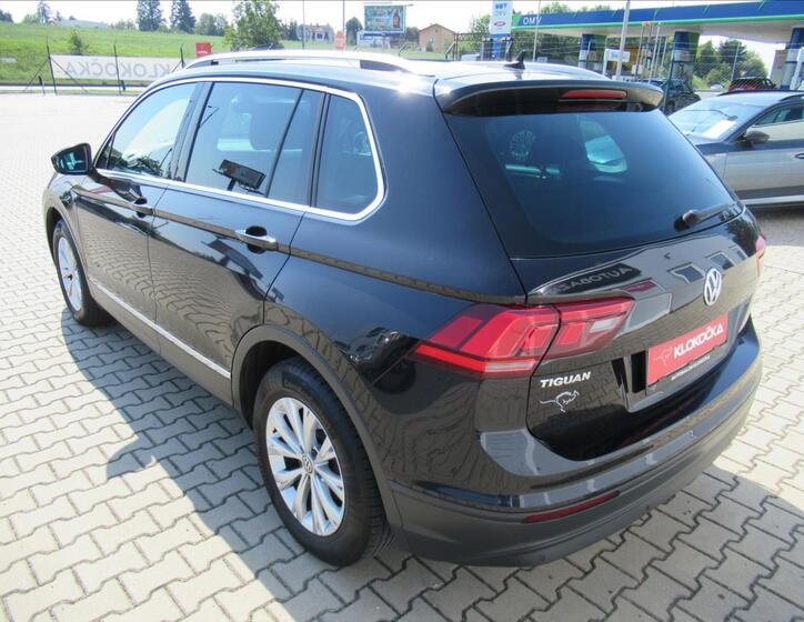Volkswagen Tiguan 7
