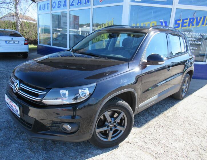 Volkswagen Tiguan 1