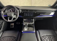 Audi Q8 20