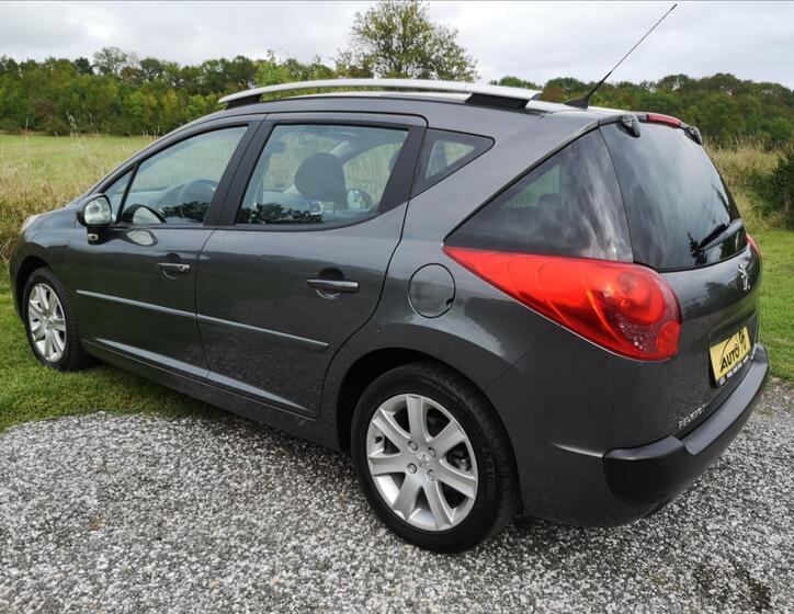 Peugeot 207 30