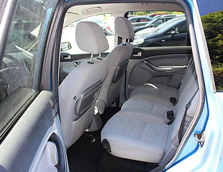 Ford C-MAX 10