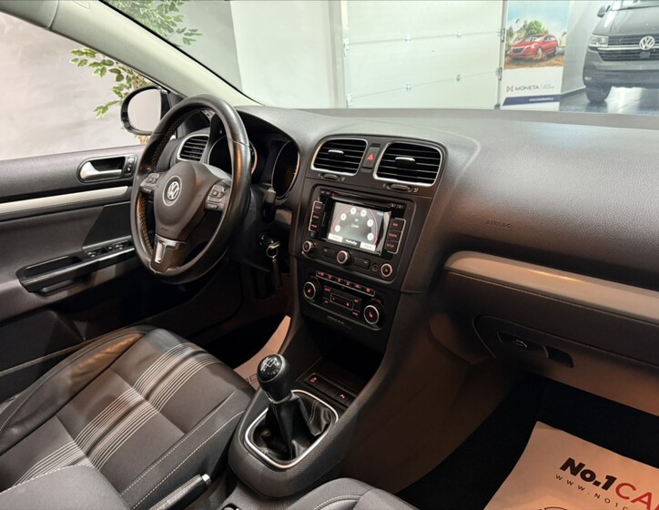 Volkswagen Golf 14