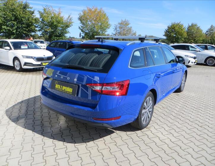 Škoda Superb 8