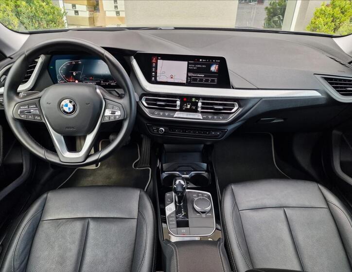BMW Řada 2 24