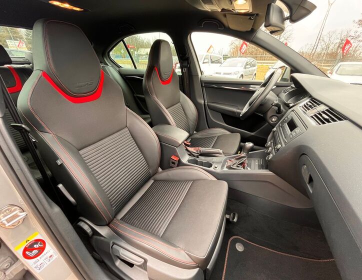 Škoda Octavia 19