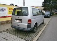 Volkswagen Caravelle 6