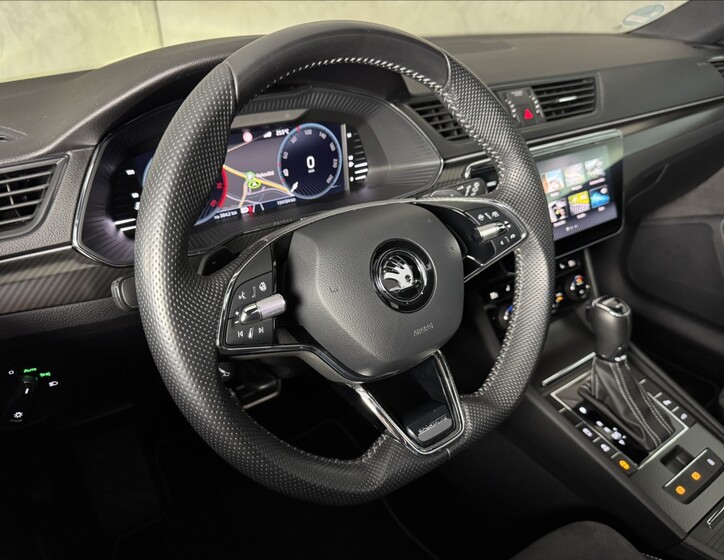Škoda Superb 30