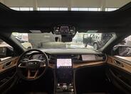 Jeep Grand Cherokee 12