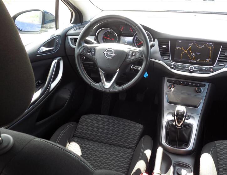 Opel Astra 12
