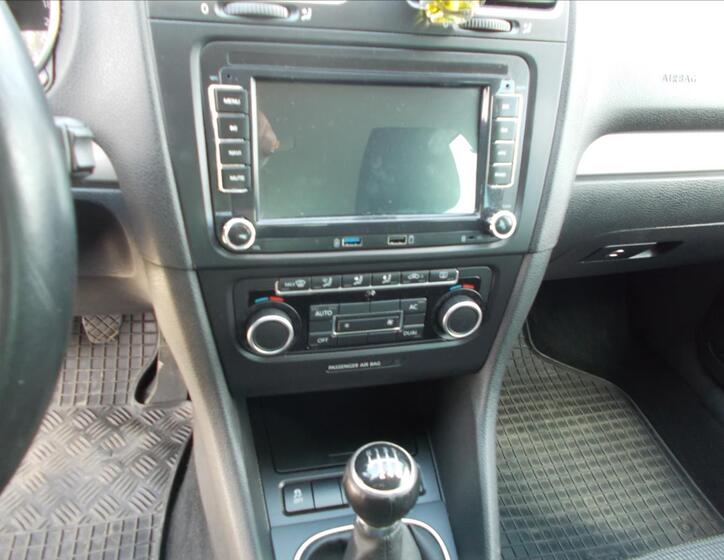 Volkswagen Golf 19