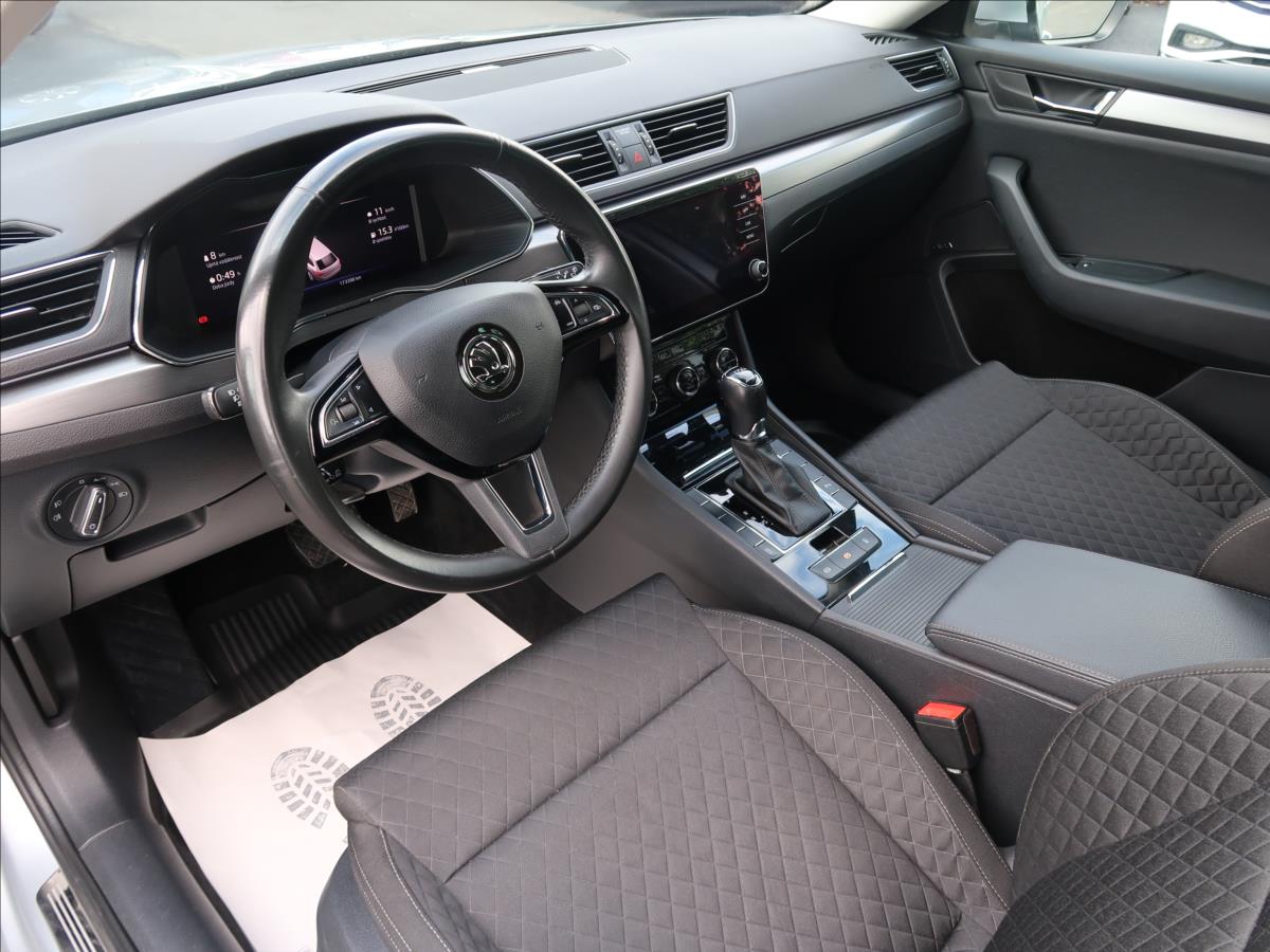 Škoda Superb