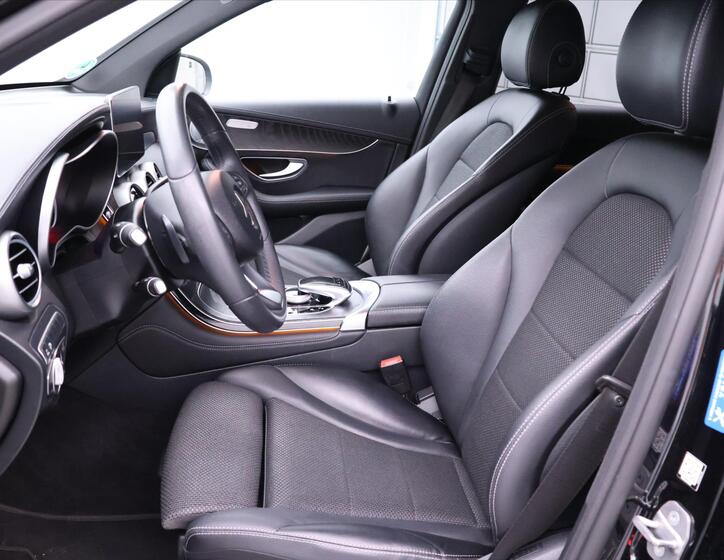Mercedes-Benz GLC 13