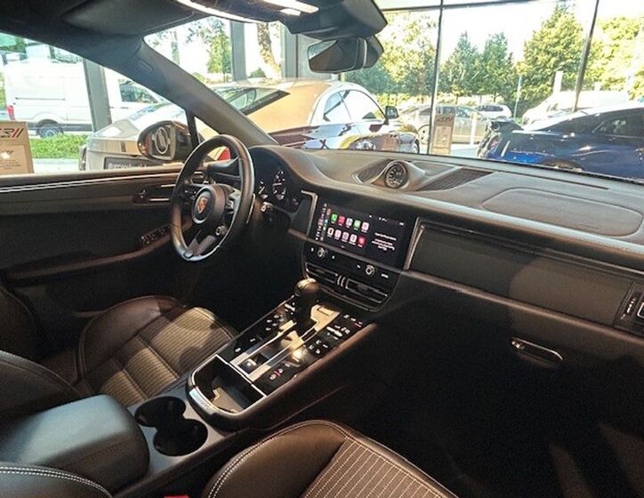 Porsche Macan 10