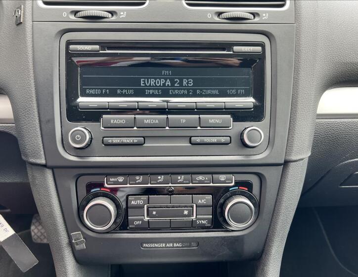 Volkswagen Golf 21