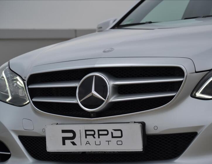 Mercedes-Benz Třídy E 40