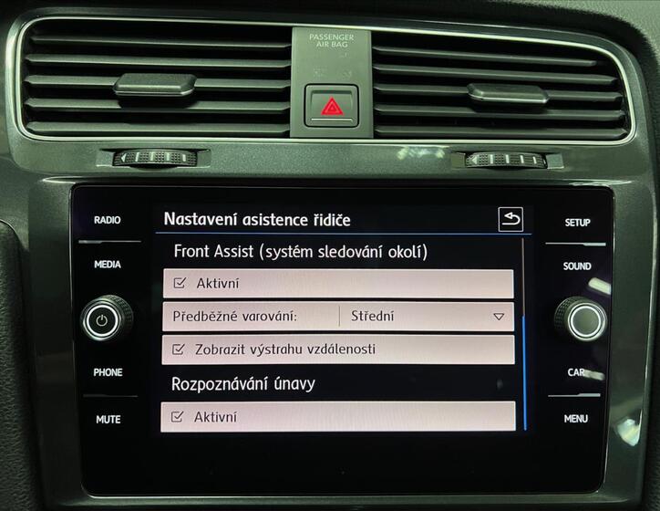 Volkswagen Golf 17