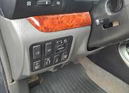 Toyota Land Cruiser 11