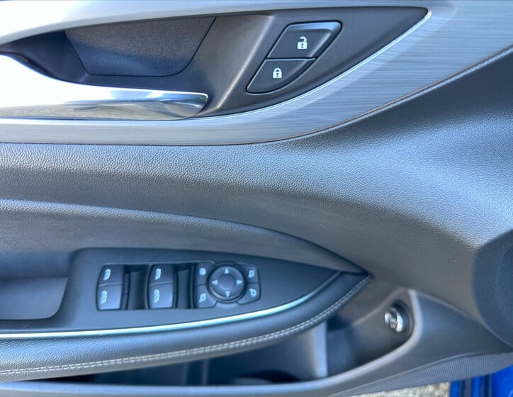 Opel Insignia 20