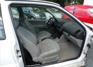 Volkswagen Polo 13
