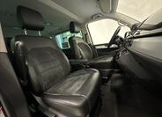 Volkswagen Multivan 25