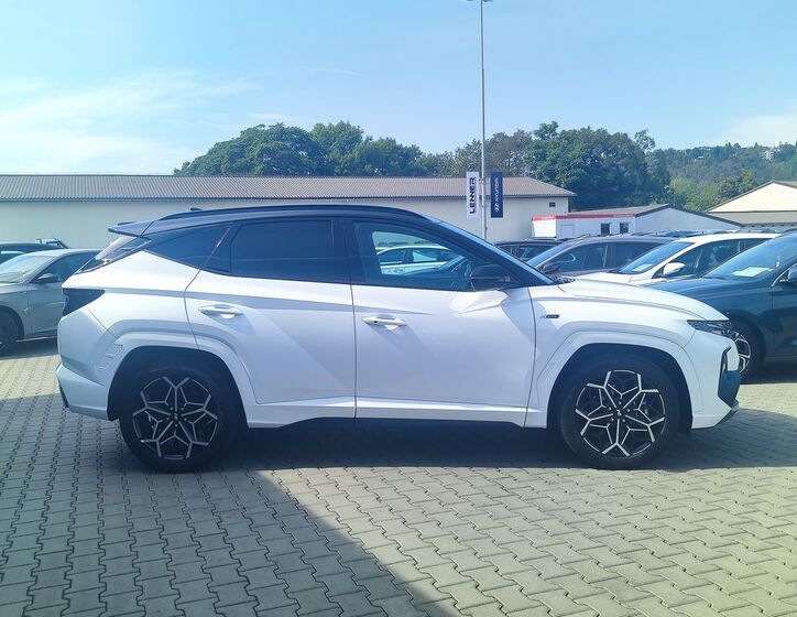 Hyundai Tucson 4
