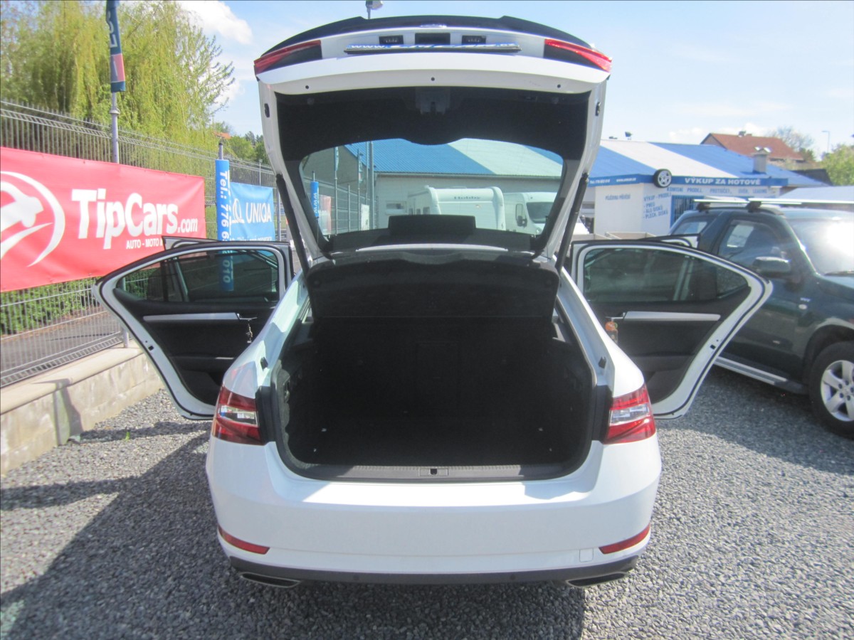 Škoda Superb