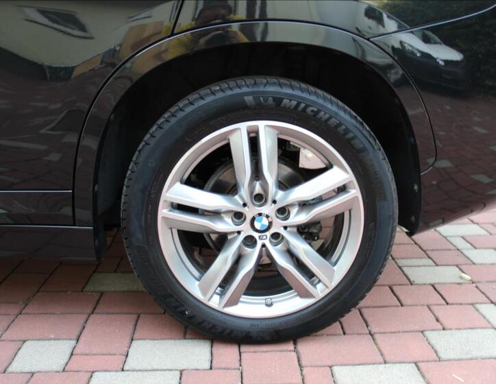 BMW X1 48