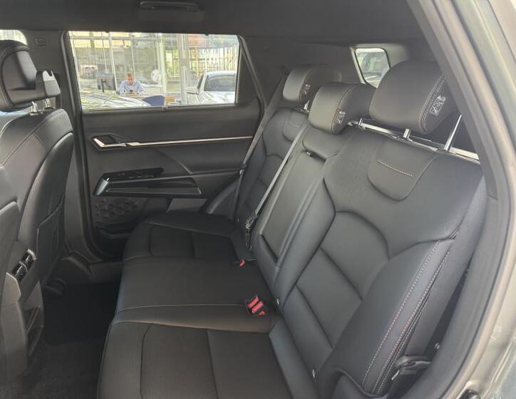 SsangYong Torres 10