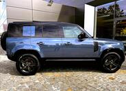 Land Rover Defender 4
