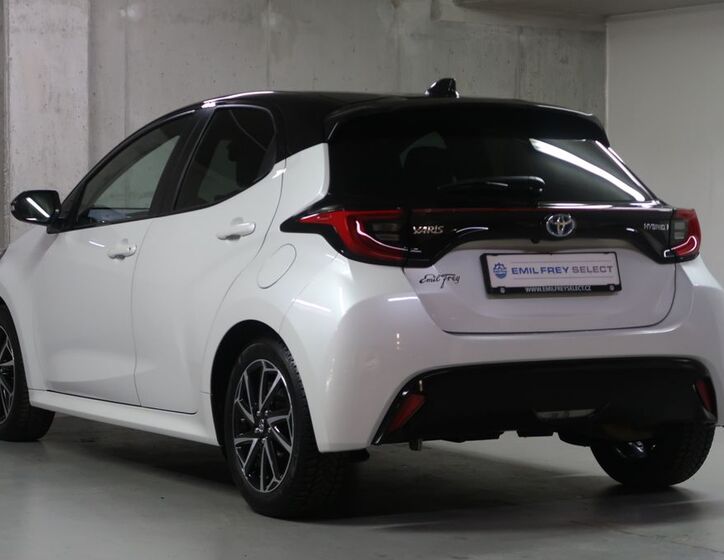 Toyota Yaris 7