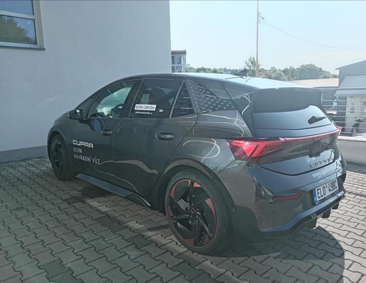 Cupra Born 4
