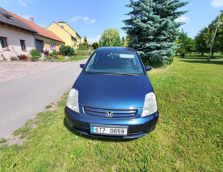 Honda Stream 4