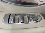 Mercedes-Benz Třídy E 28