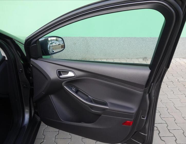 Ford Focus 29