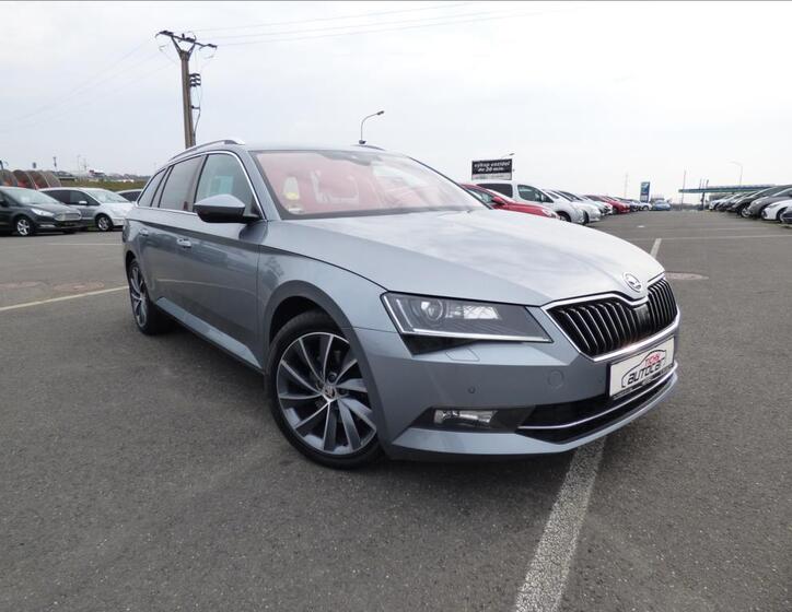 Škoda Superb 1